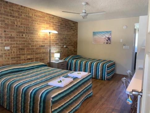 Golden Beach Motor Inn, Caloundra Ngoại thất bức ảnh