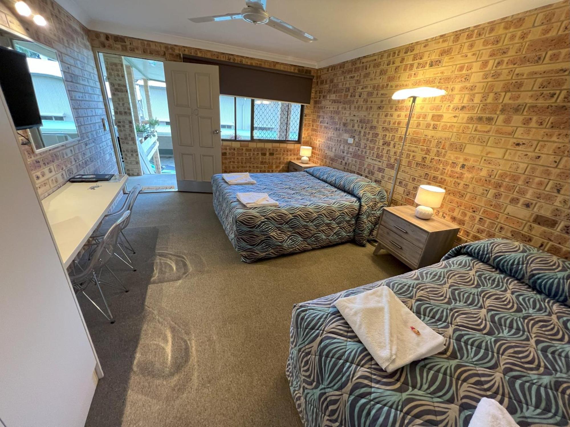 Golden Beach Motor Inn, Caloundra Ngoại thất bức ảnh